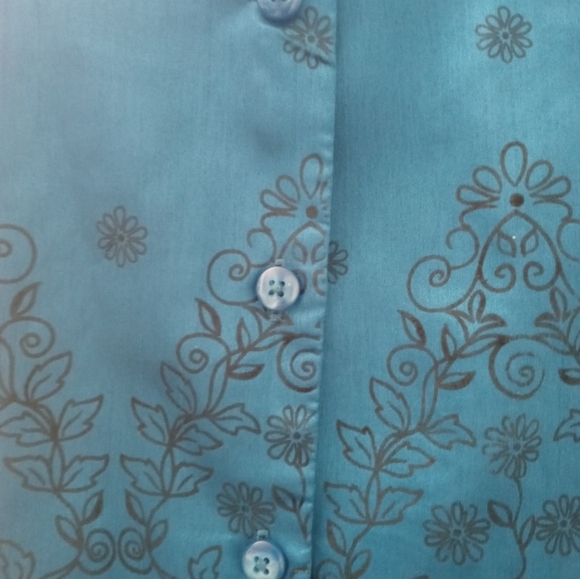 Fun Spring Dress - Picture 4 of 6